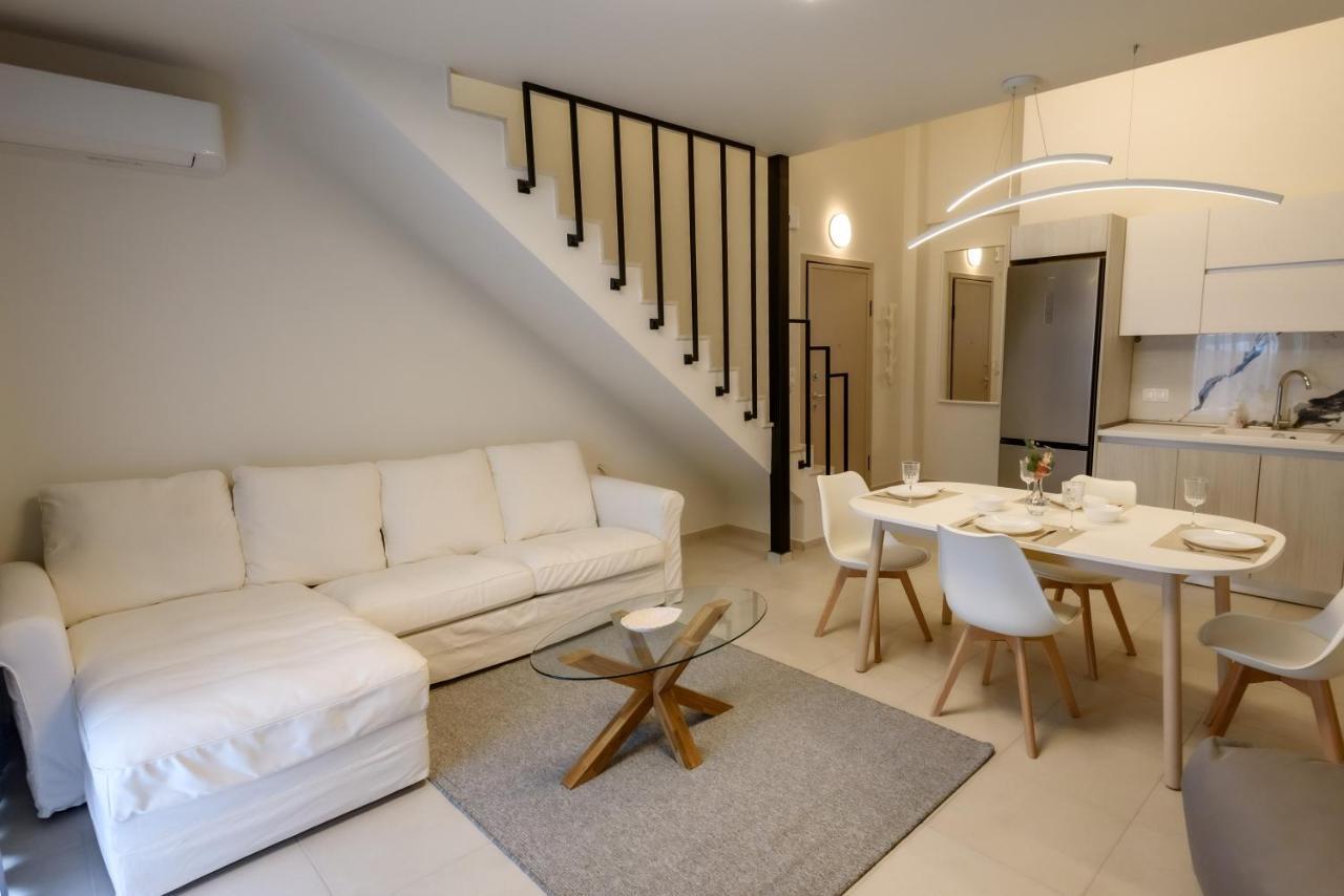 Itaka Familiy Apartments - Halkidiki Suites Com นิกิติ ภายนอก รูปภาพ